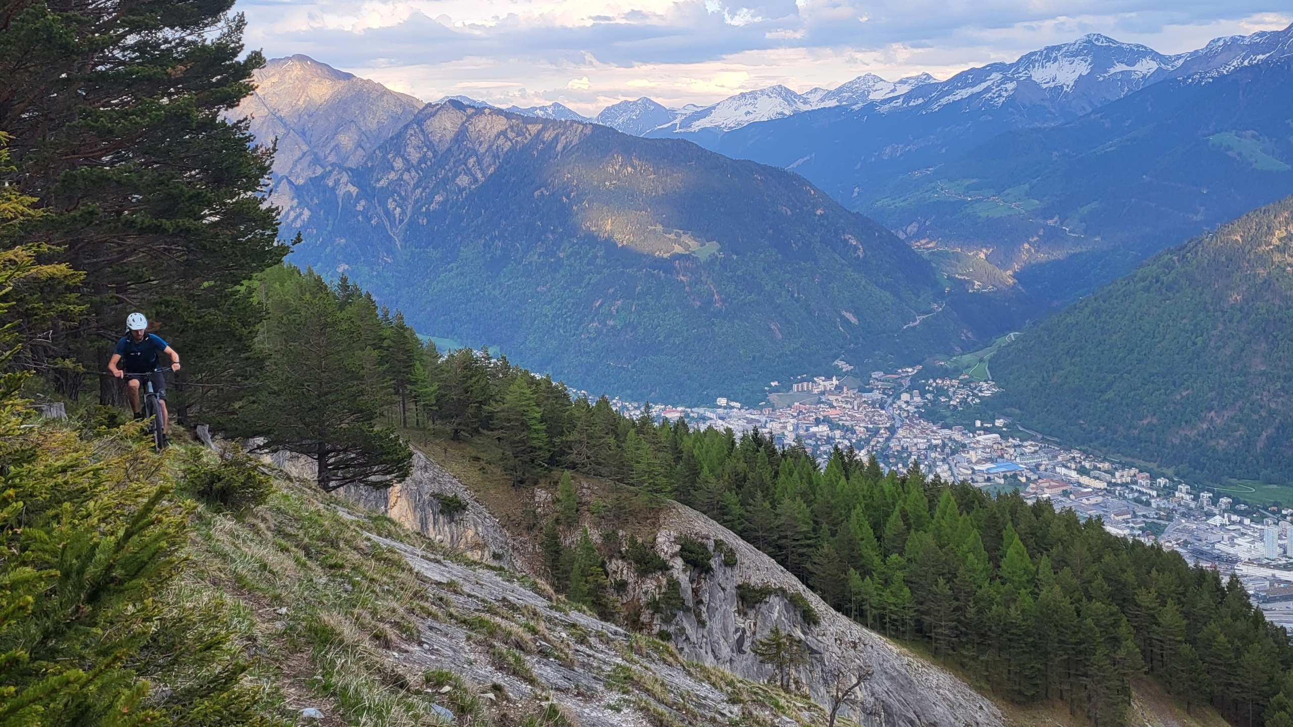 e-mountain-bike-tour-churer-joch-bergsteigerschule-pontresina